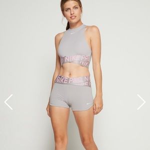 Nike pro inter twist compression short